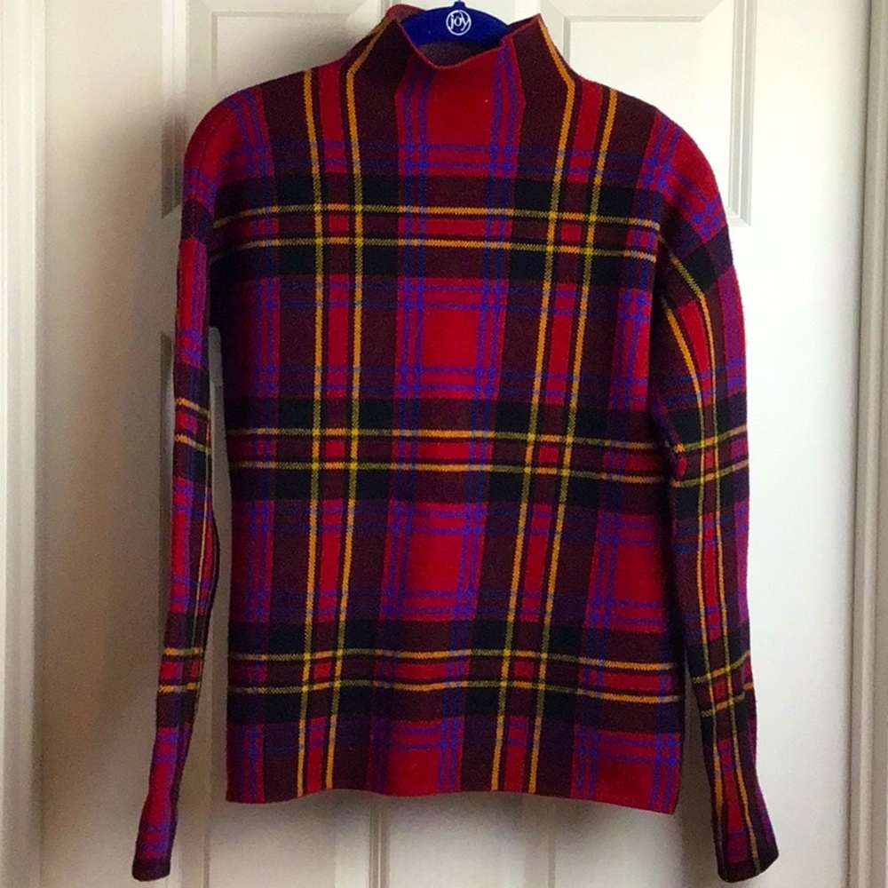 Tahari 🎄 plaid mock turtle sweater